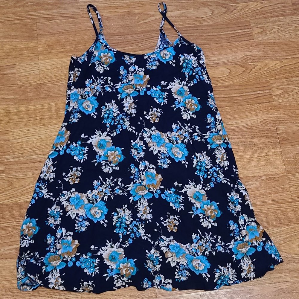 MSBASIC Blue Floral Dress